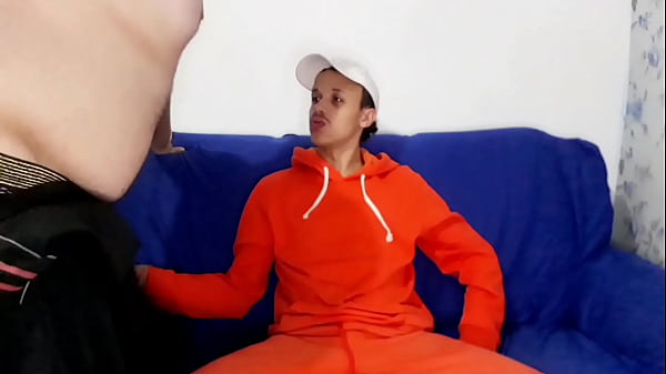 Novinho Dotado de 22cm Arregaça o Rabo do Gordinho – Parte 1 (COMPLETO NO XVIDEOS RED) Pegação com magrinho chaser com pau de 22cm e sexo bareback brasileiro twink e chubby